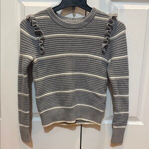 Banana Republic Light Gray and White Knit Sweater
